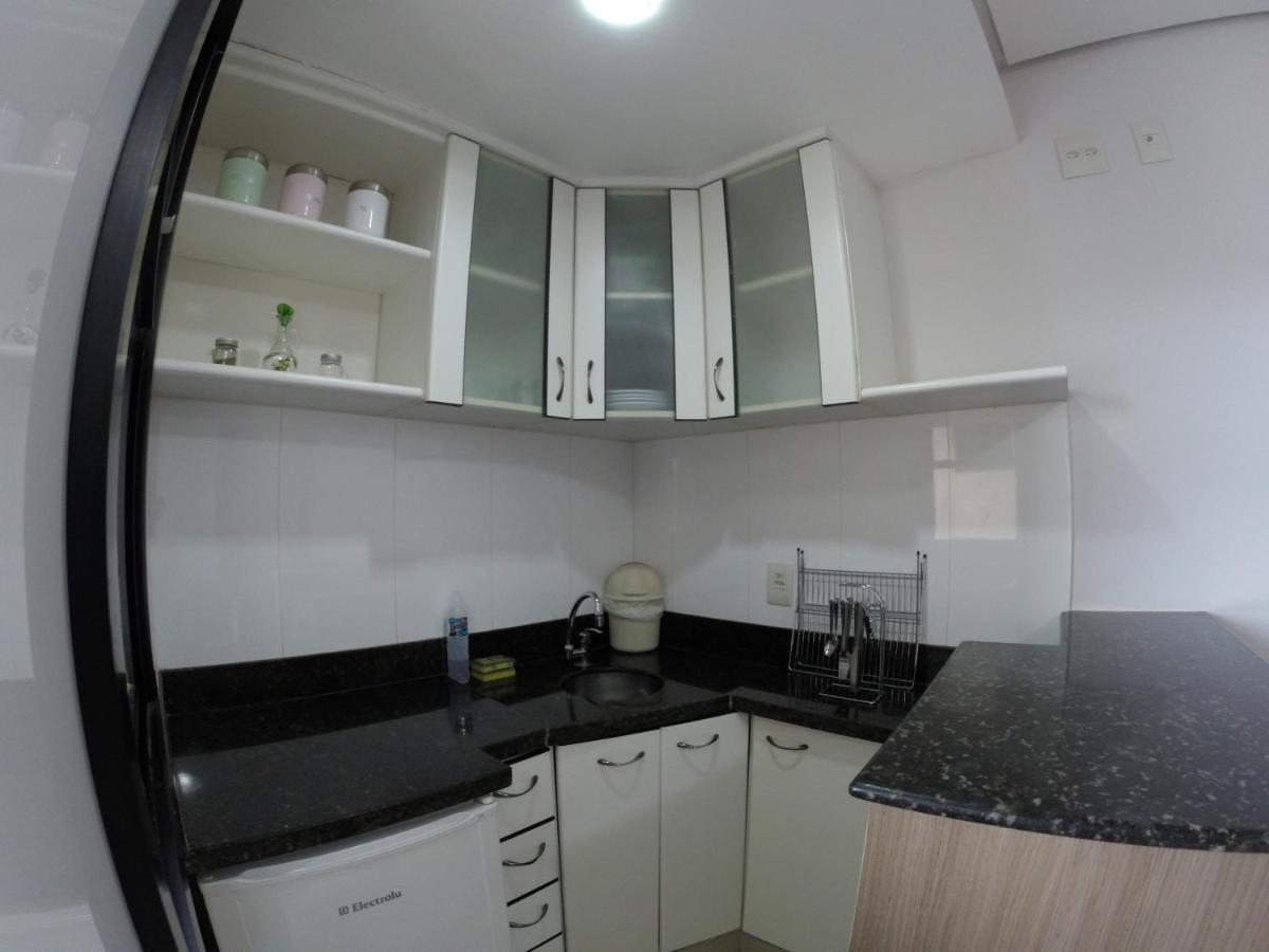 Flat Crystal Place